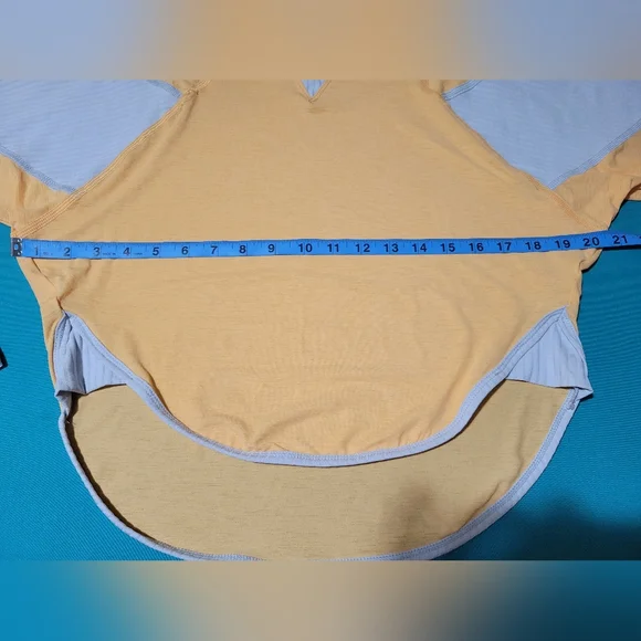 FP Movement Spotlight Long Sleeve Layer Shirt in Pastel Peach Combo Size XS - Picture 9 of 12